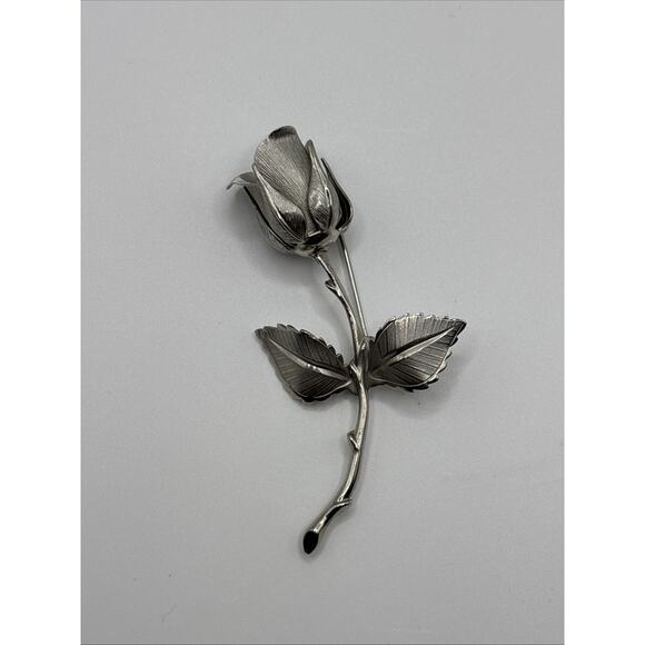 Giovanni Vintage Brooch Silvertone Rose Flower Pin Dainty - Picture 1 of 5